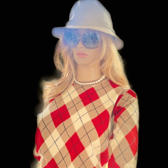 Burberry Pink-Tone Oversized Square Sunglasses - Picture 8 of 8